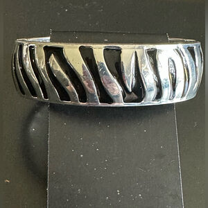 Silver and Black Zebra Pattern Bracelet Vintage 1793